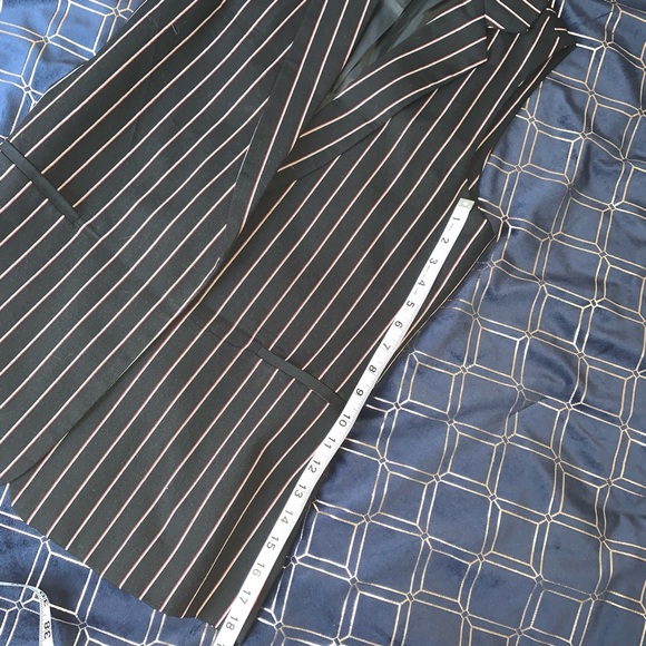 Street Wear - Picture 4 of 7